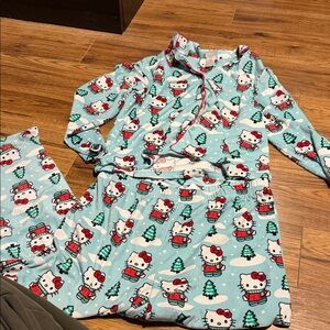 Hello kitty pajama set